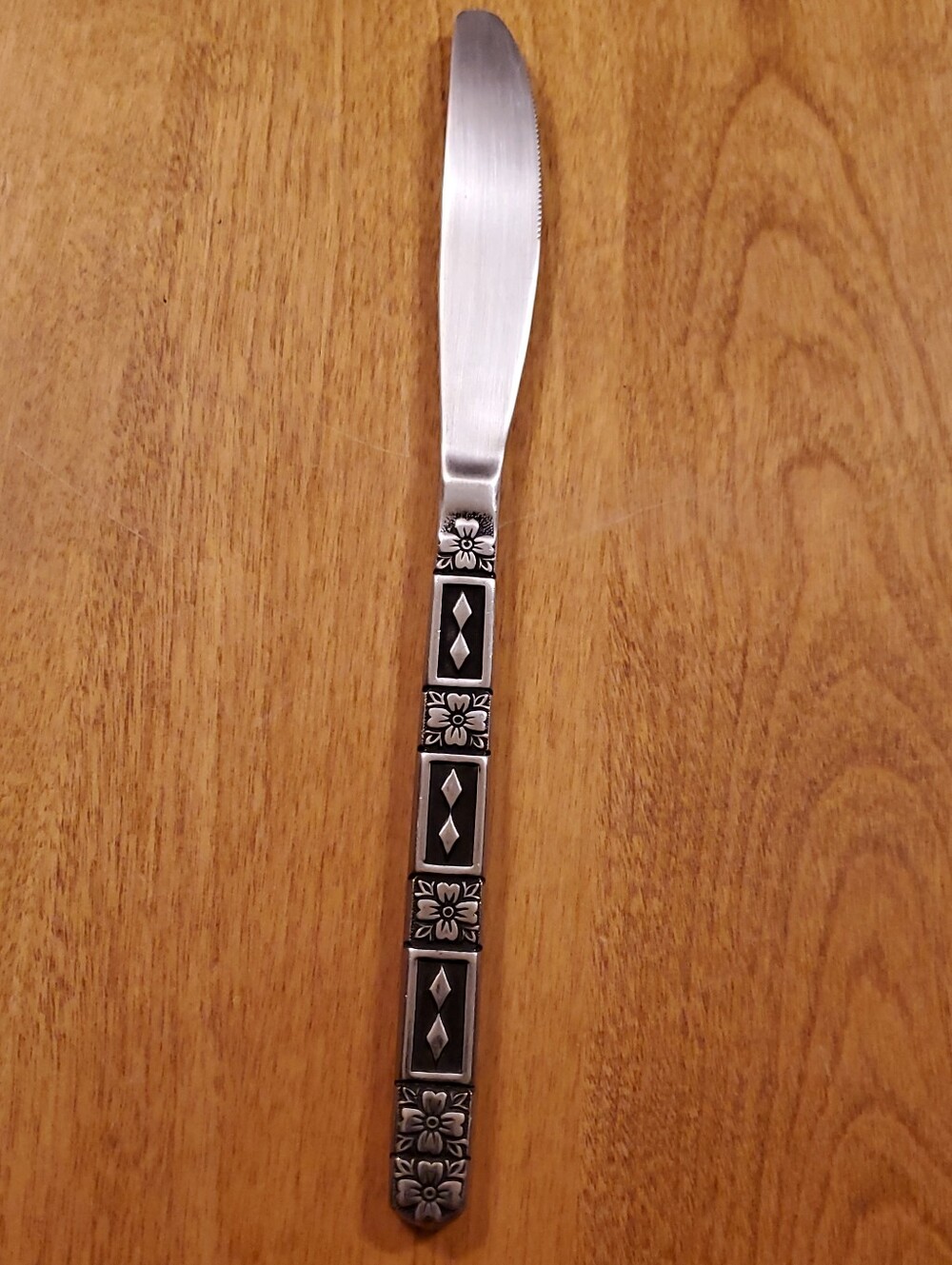 Lifetime LCU38 Stainless Dinner knife Black Accent Japan Flatware - 8 3/4"